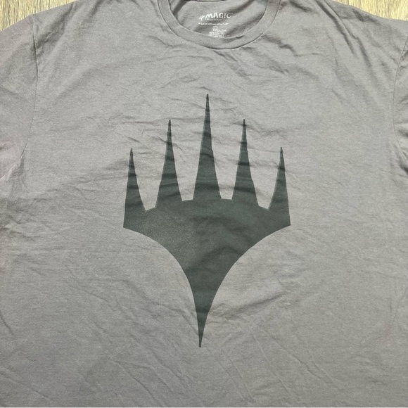 Magic The Gather grey and black graphic tee - Picture 2 of 4